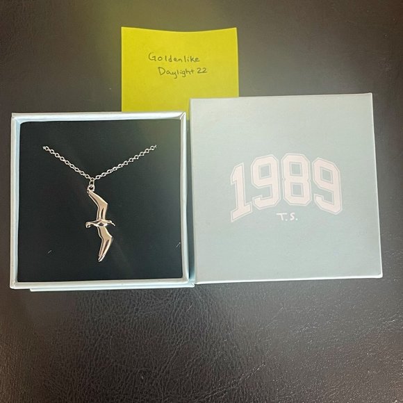 1989 Seagull Necklace - Authentic Taylor Swift Collectible - Picture 1 of 1